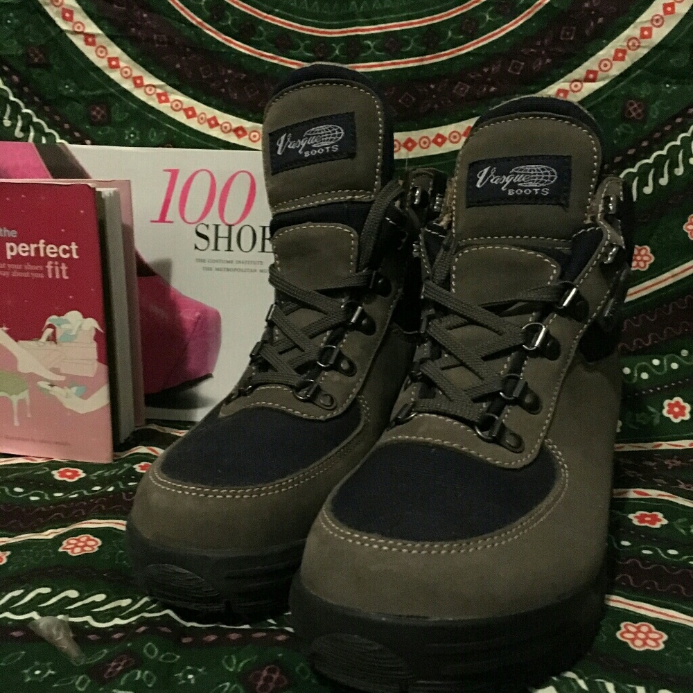 Durable casual winter boots